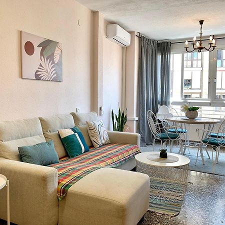 Centrally-Located, Spacious Flat At Historic Centre & Short Walk To Beach Аліканте Екстер'єр фото